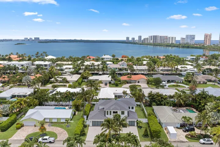 1160 Emerald Lane - 83.jpg-SMALL