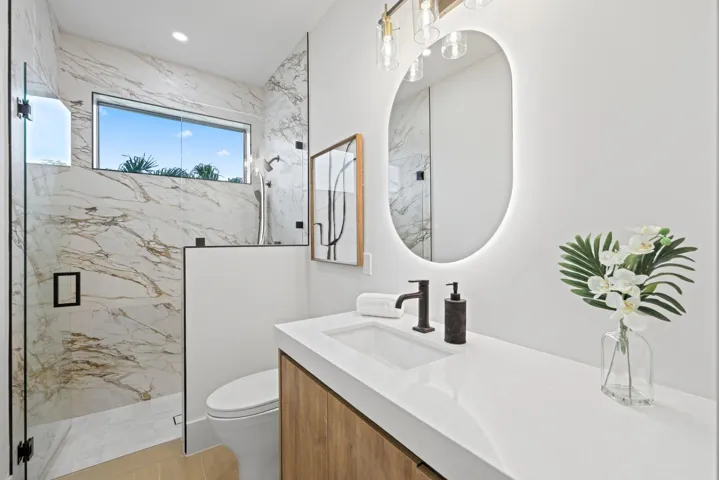 1160 Emerald Lane - 69.jpg-SMALL