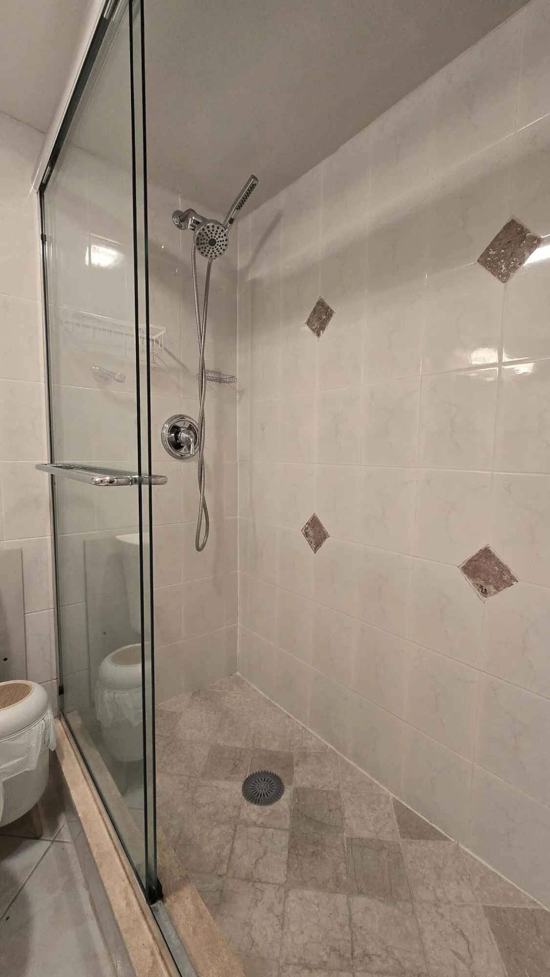 2nd Bath Shower