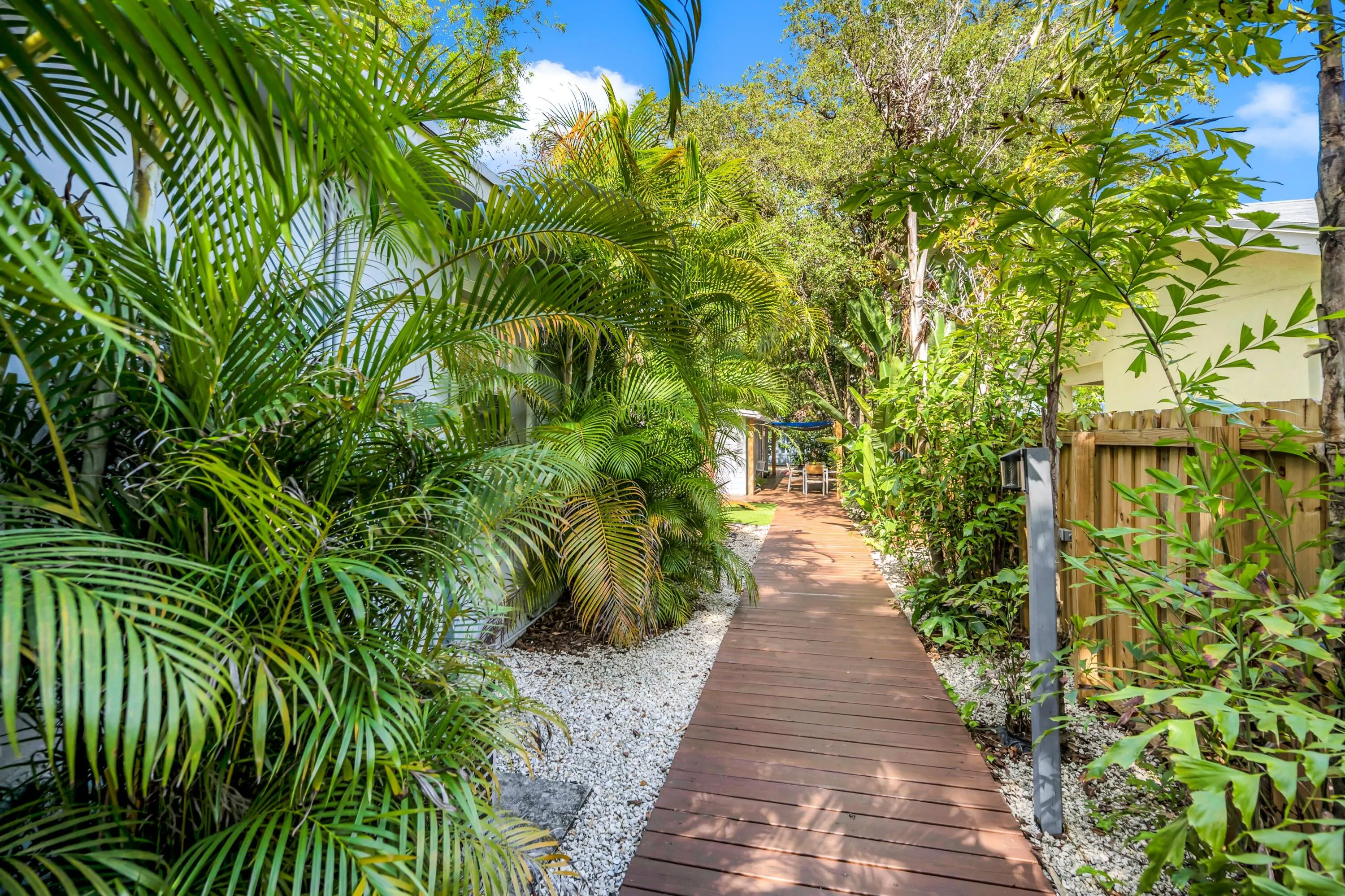 312 SW 12TH AVE--4