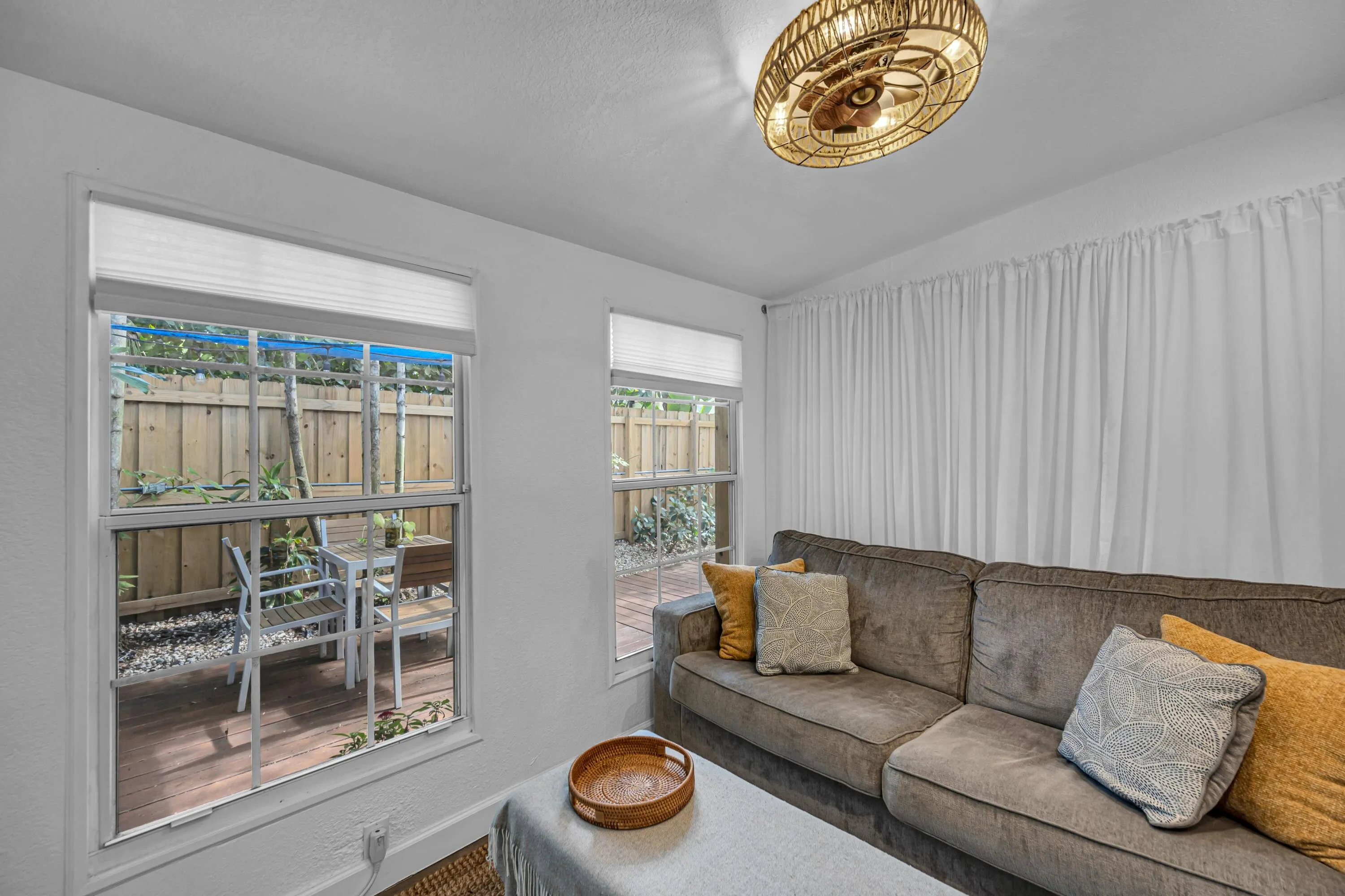 312 SW 12TH AVE--18