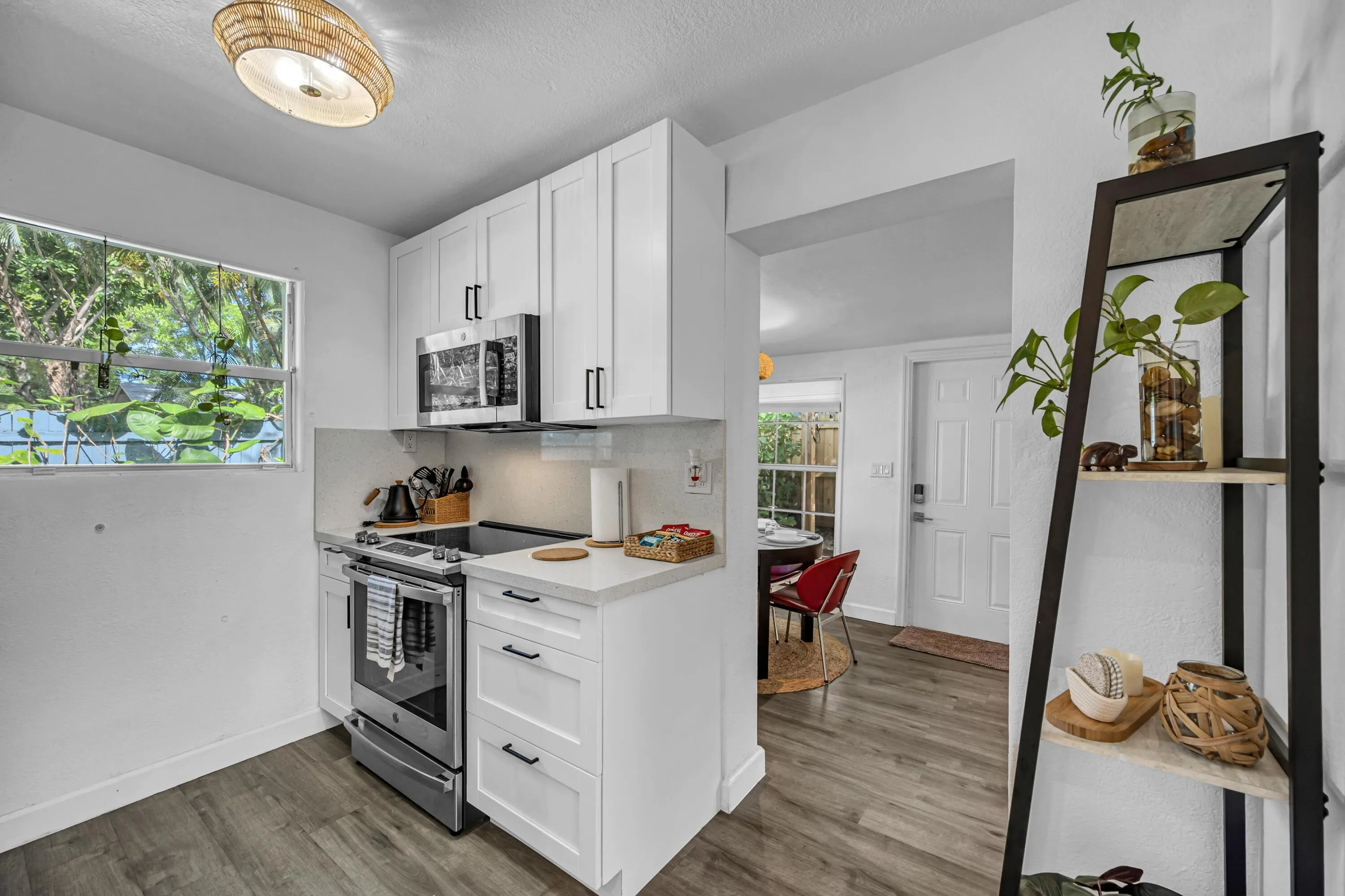 312 SW 12TH AVE--20