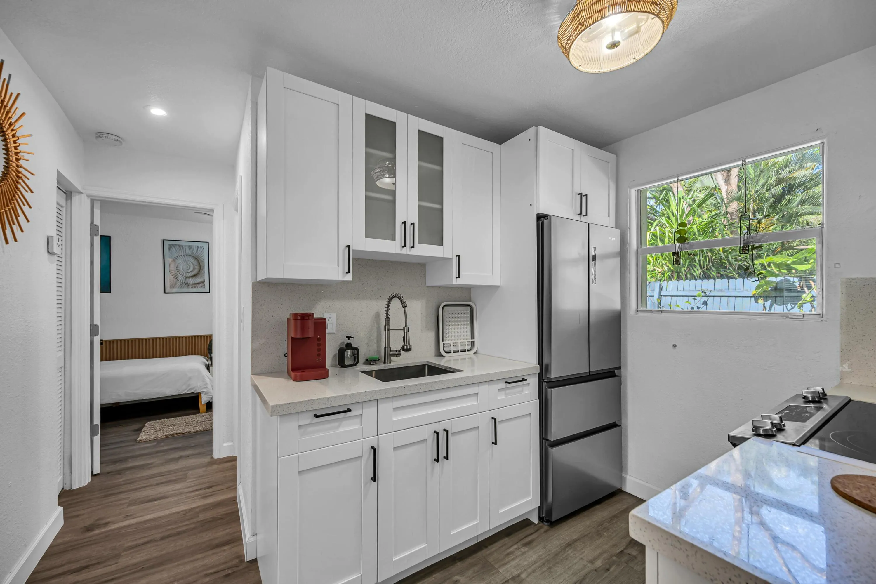 312 SW 12TH AVE--21