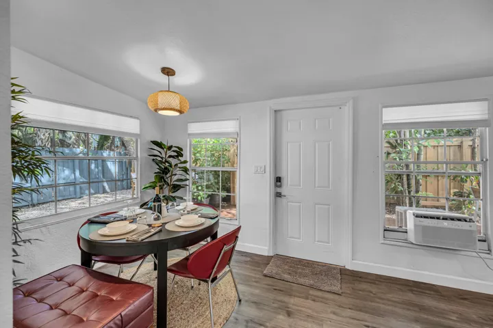 312 SW 12TH AVE--16