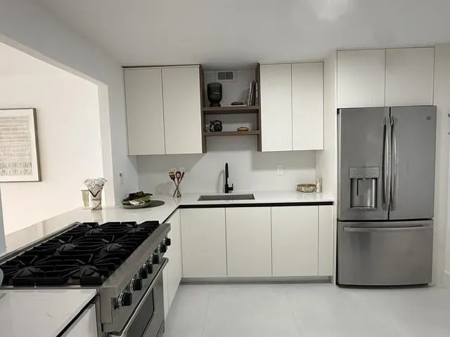 kitchen with open bar view 9.9.2026