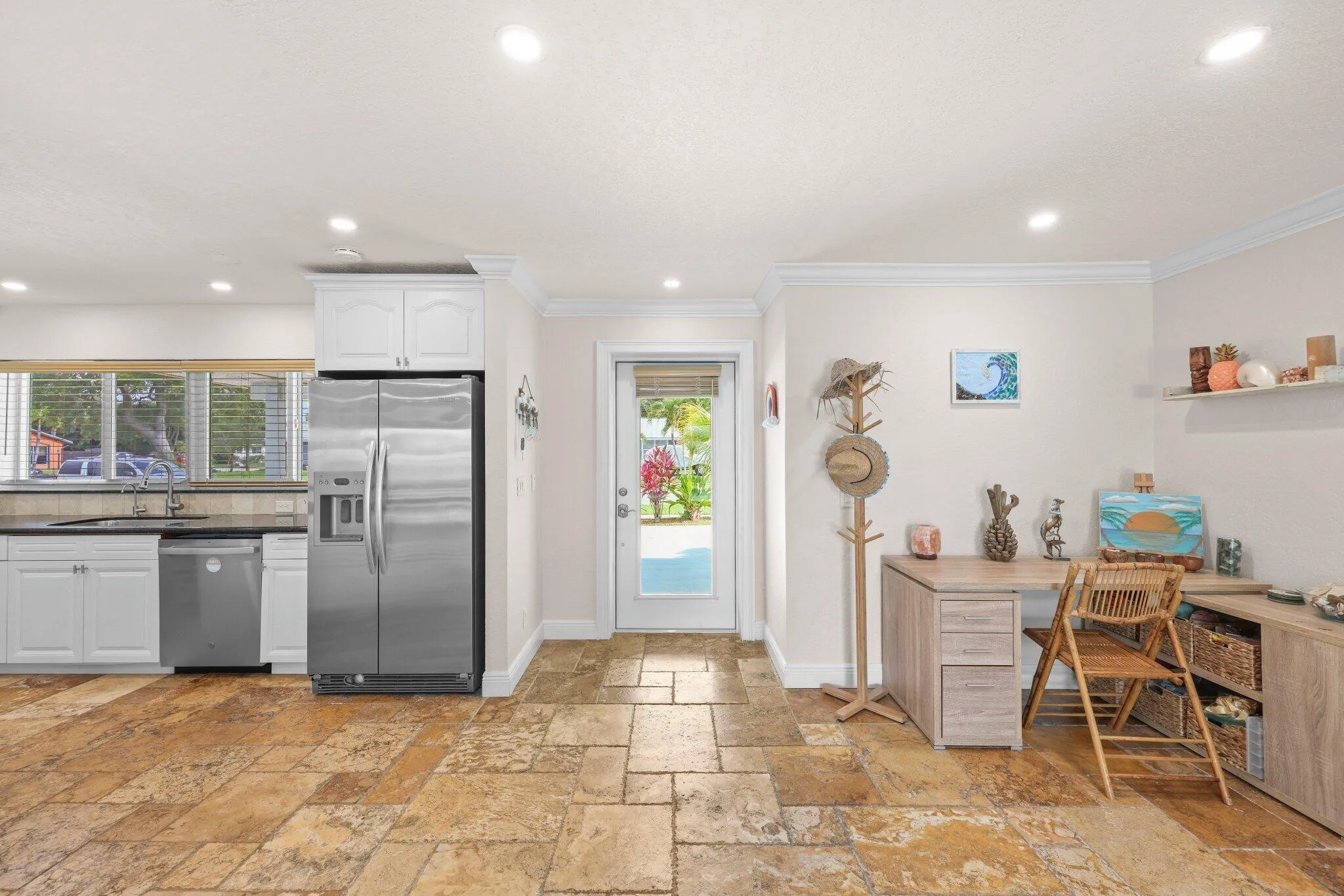 1082 Southwest 3rd St - 11.jpg-SMALL