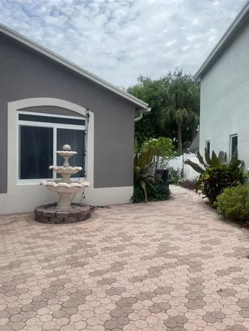 4251 Pine Hollow Cir 2
