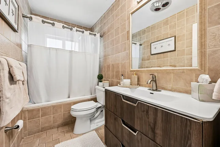 28-web-or-mls-NE 39th Ct-S2205-027