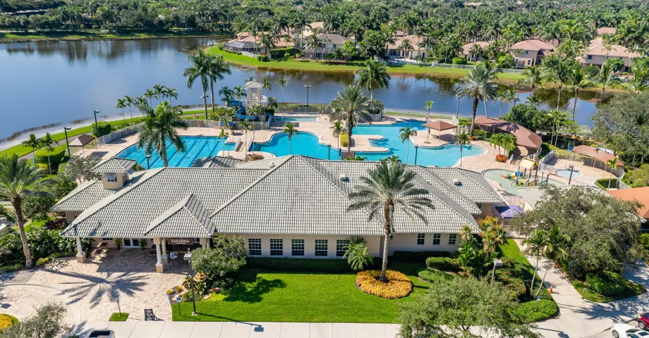 Savanna Club House