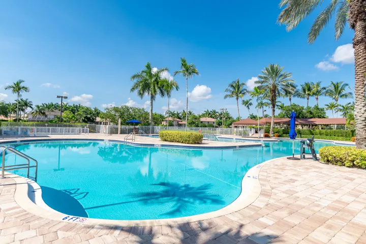 Savanna Club House