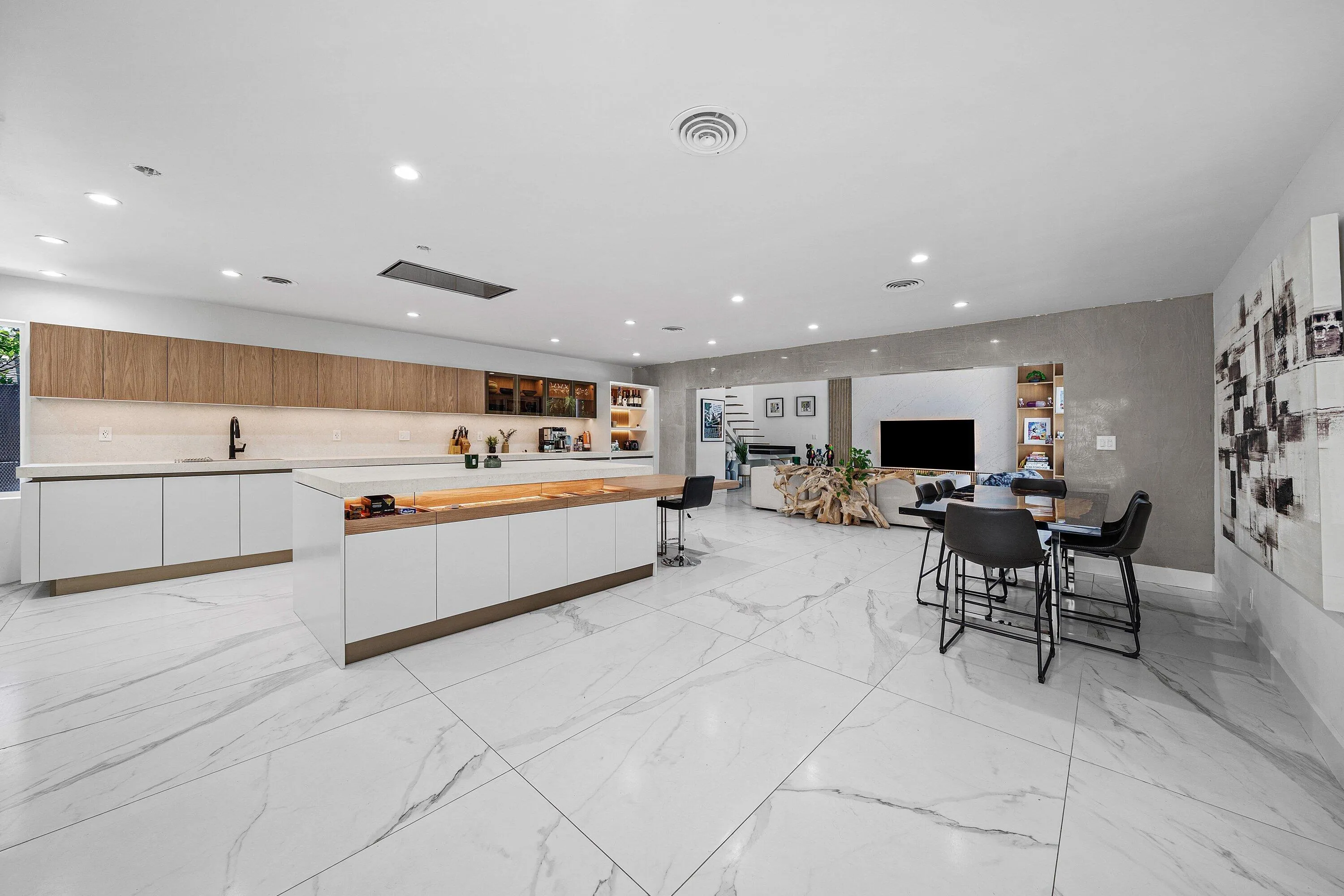 008-5920Northeast21stRoad-FortLauderdale