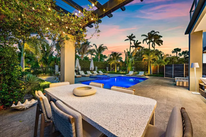 17296 SE Conch Bar Ave-60