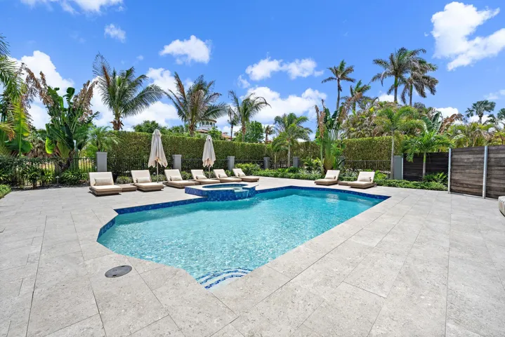 17296 SE Conch Bar Ave-15