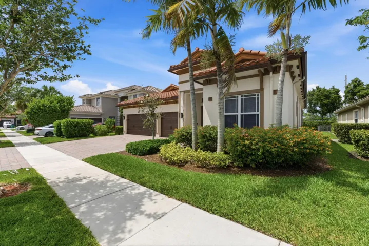 9871 Lakeview Ln_001