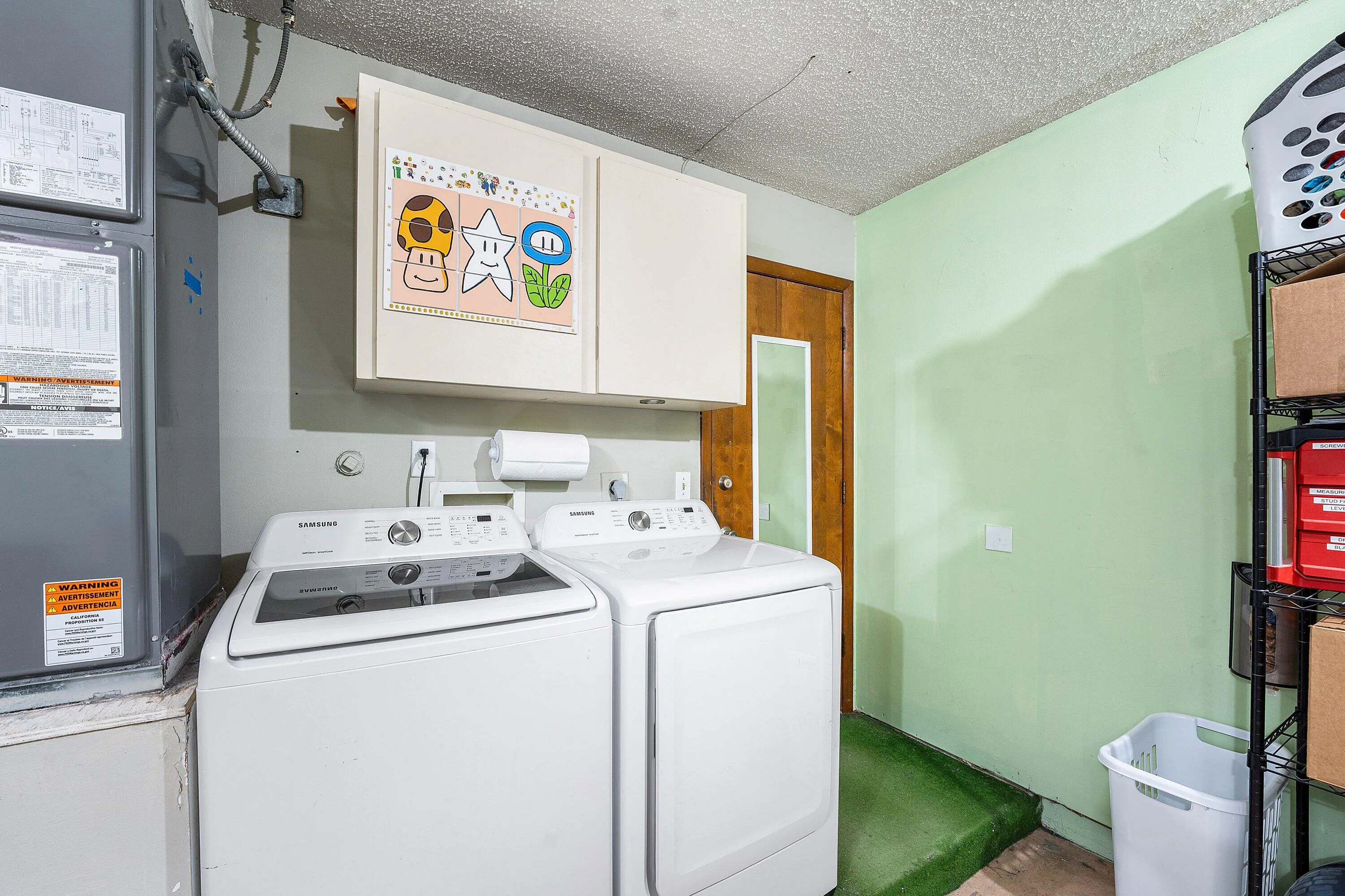 WASHER/DRYER IN GARAGE