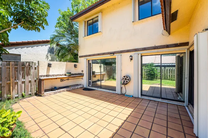 PATIO WITH SLIDER DOOR ACCESS