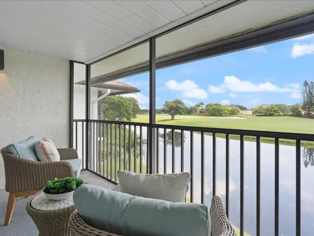 22-551 Greensward Lane #204 Delray Beach