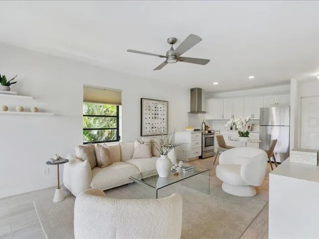 05-551 Greensward Lane #204 Delray Beach
