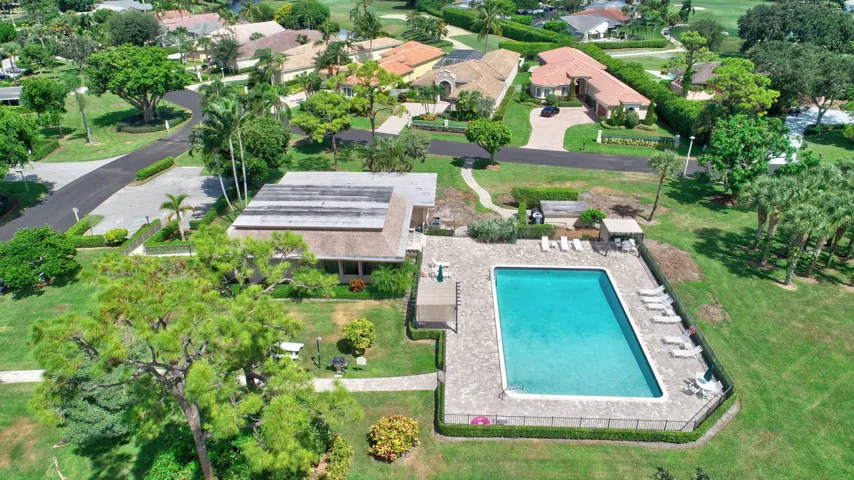 58-web-or-mls-Seagate Country Club (5)