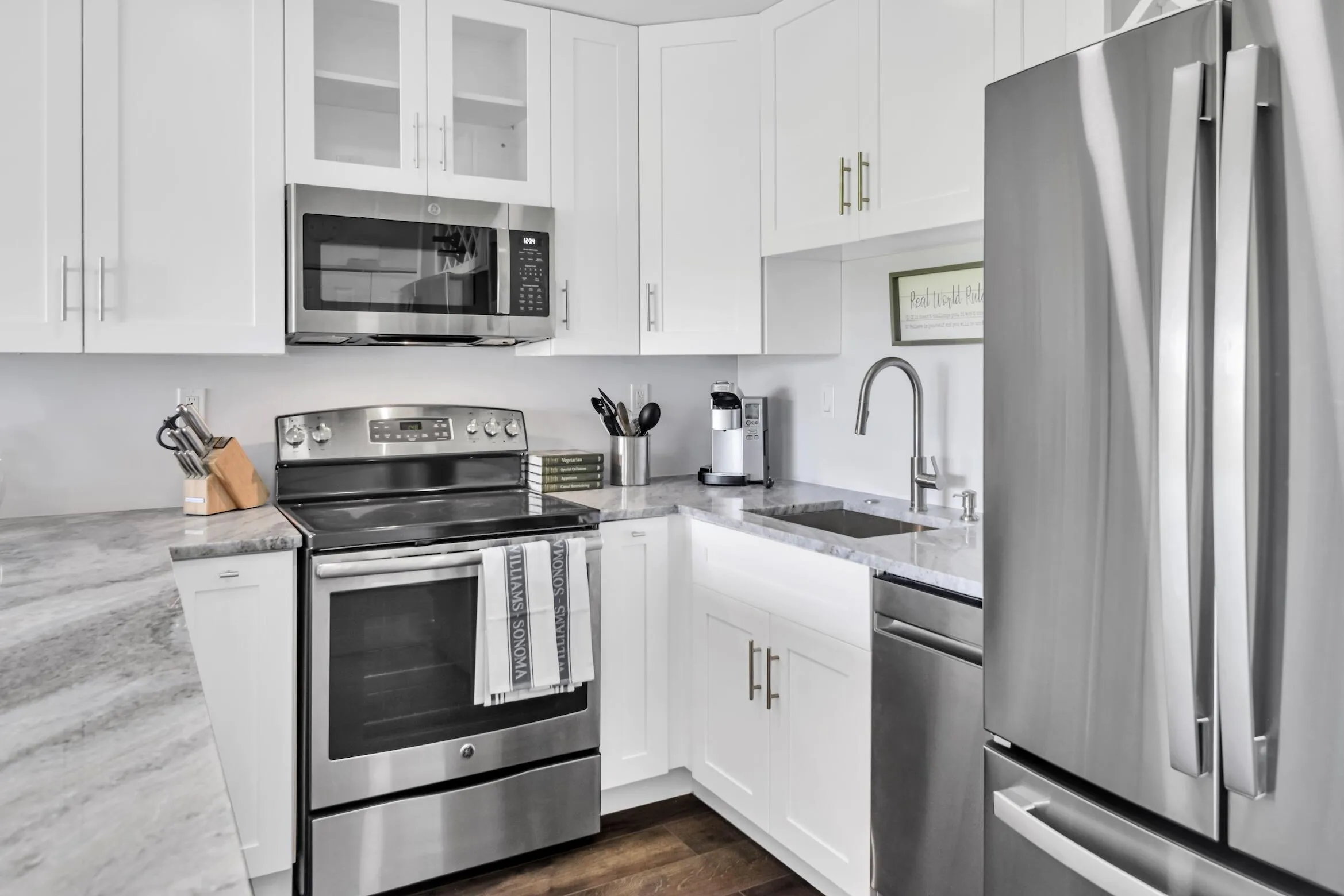 401 Greensward Ln 102 Delray -8