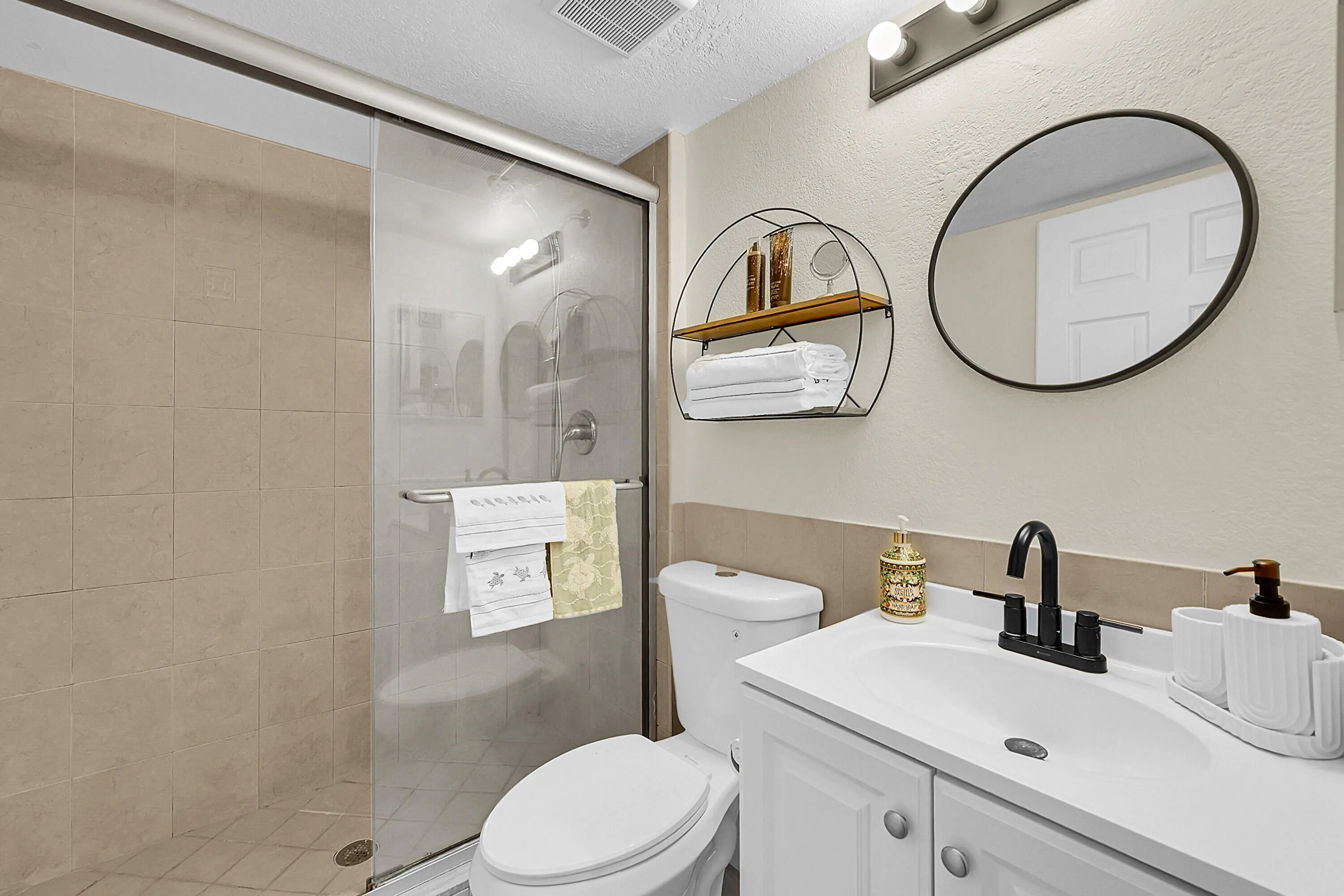 18_primary bathroom