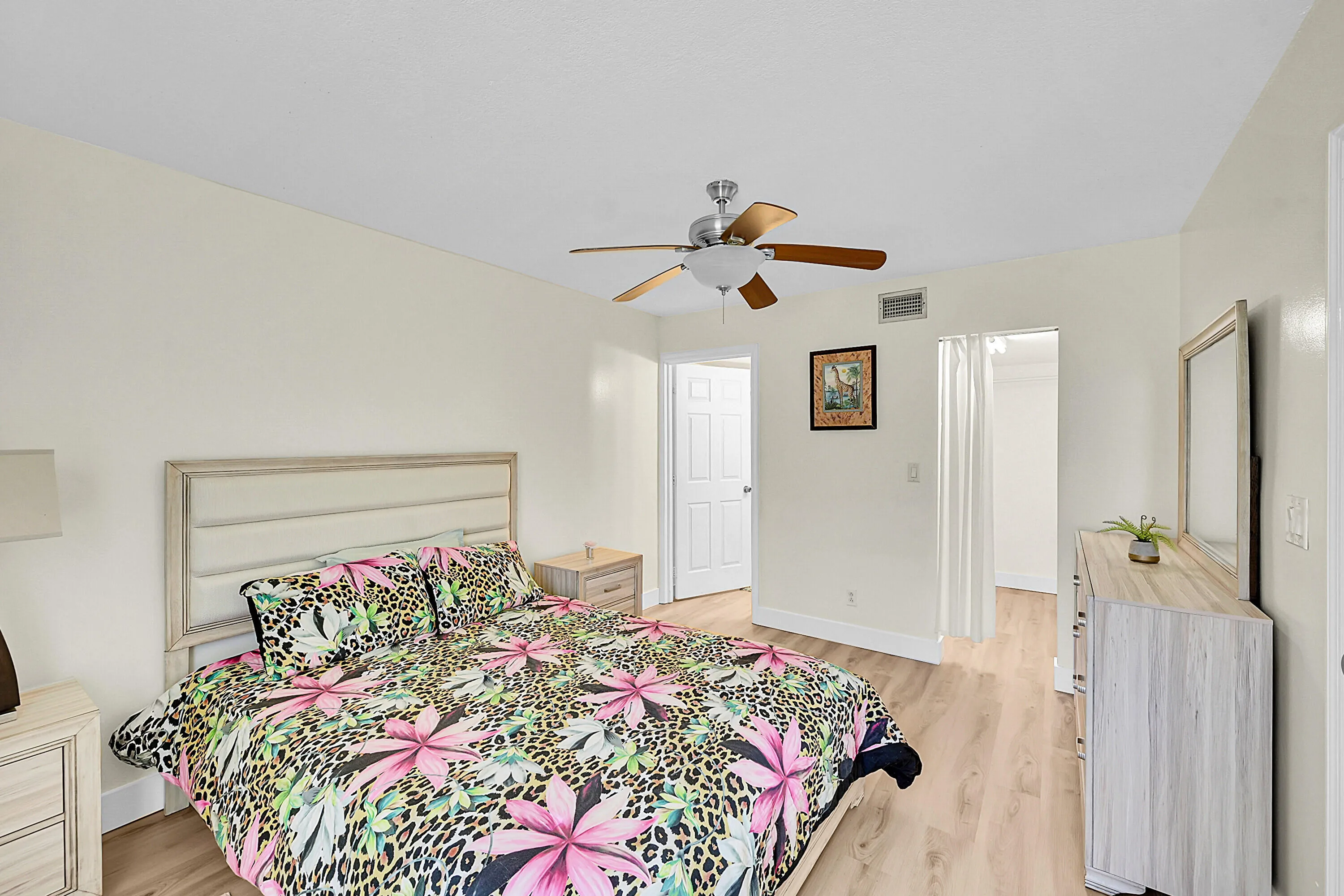 14_primary bedroom