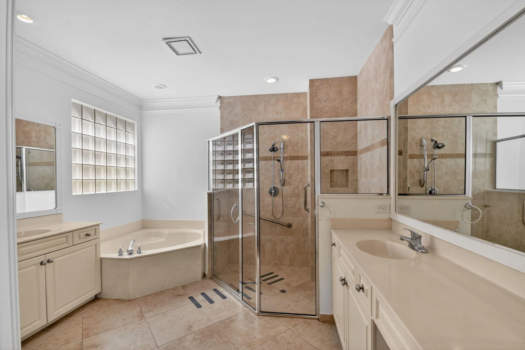 Spa-Inspired Primary Bathroom