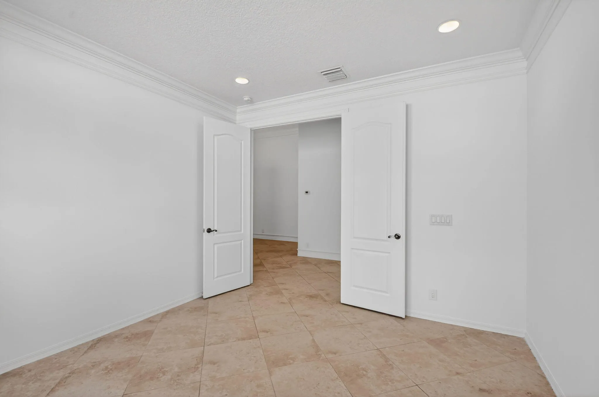 Spacious Guest Bedroom