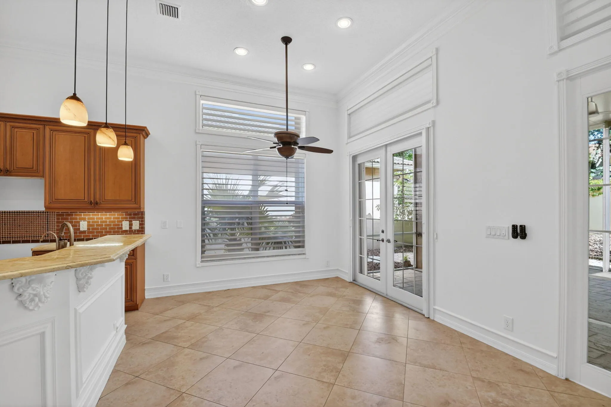 Breakfast Nook & Patio Access