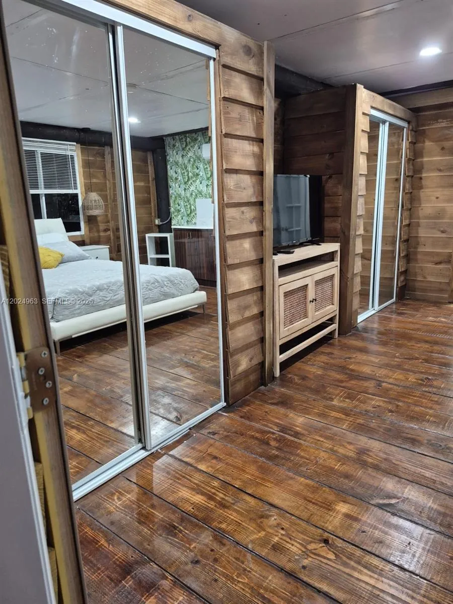 Property photo 93
