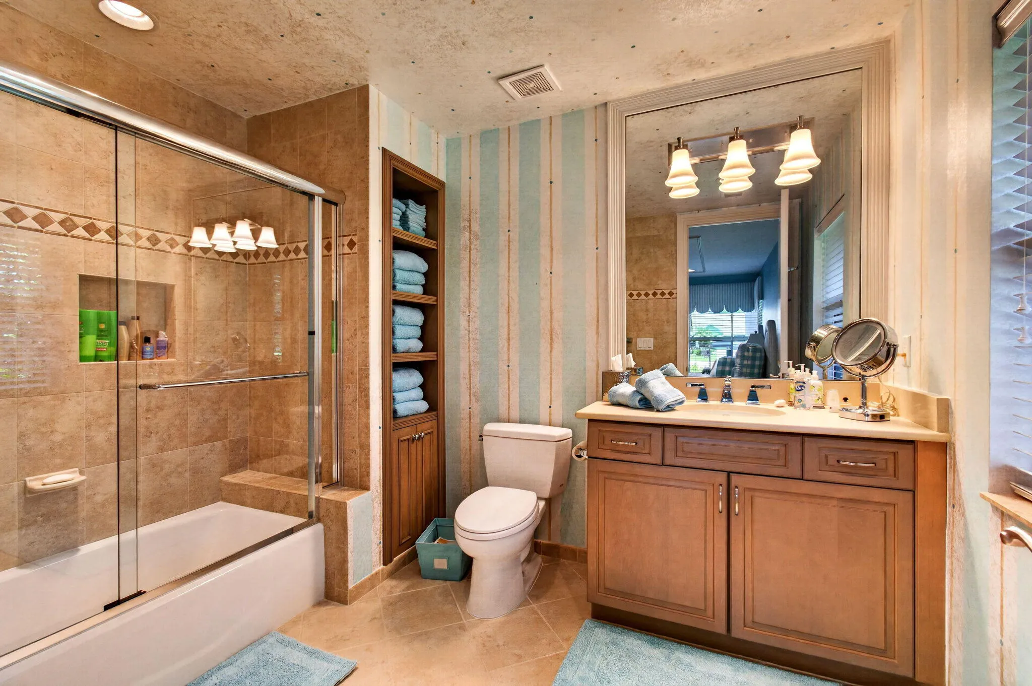 Guest Bathroom2