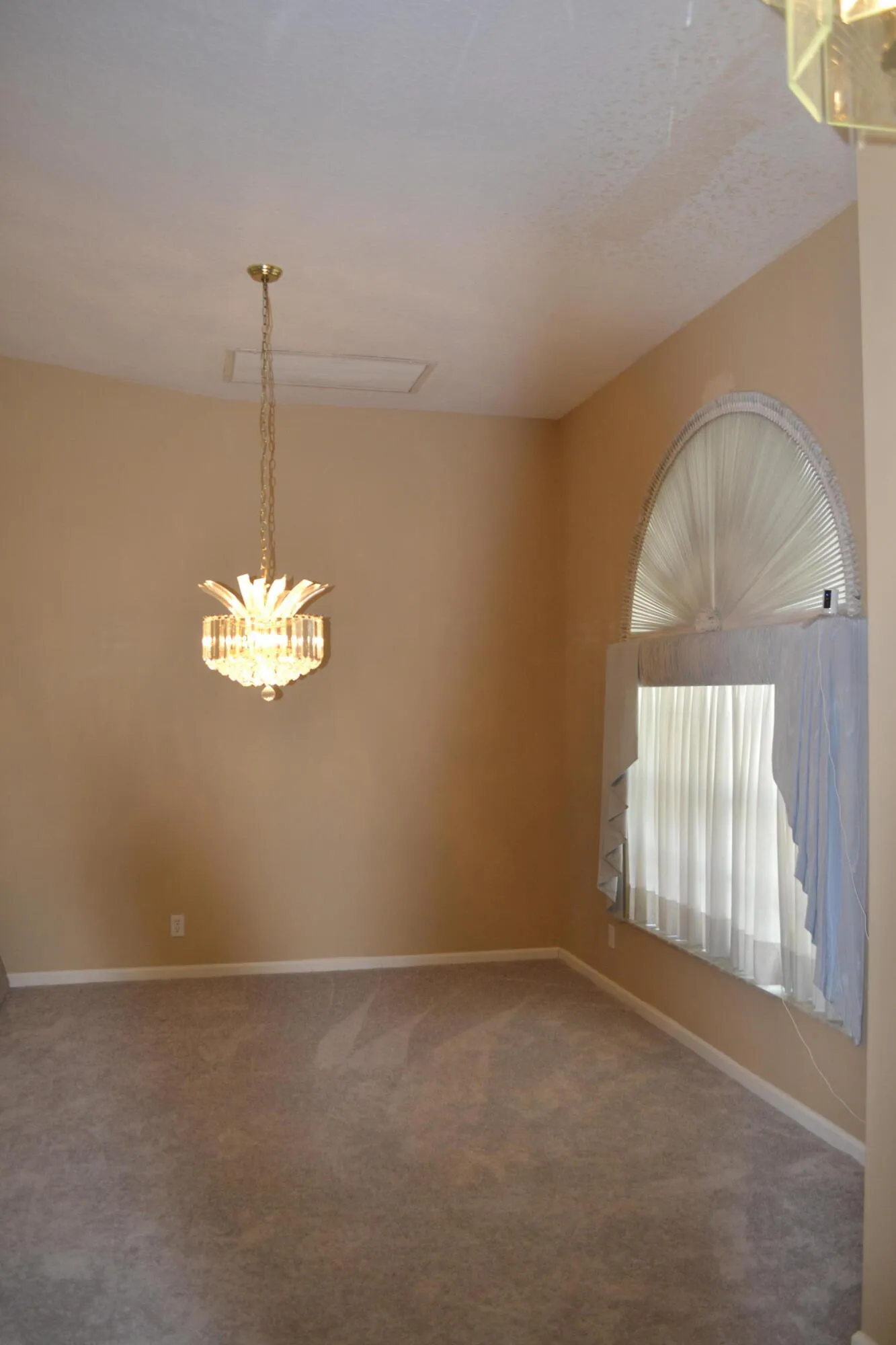 Formal Dining rm