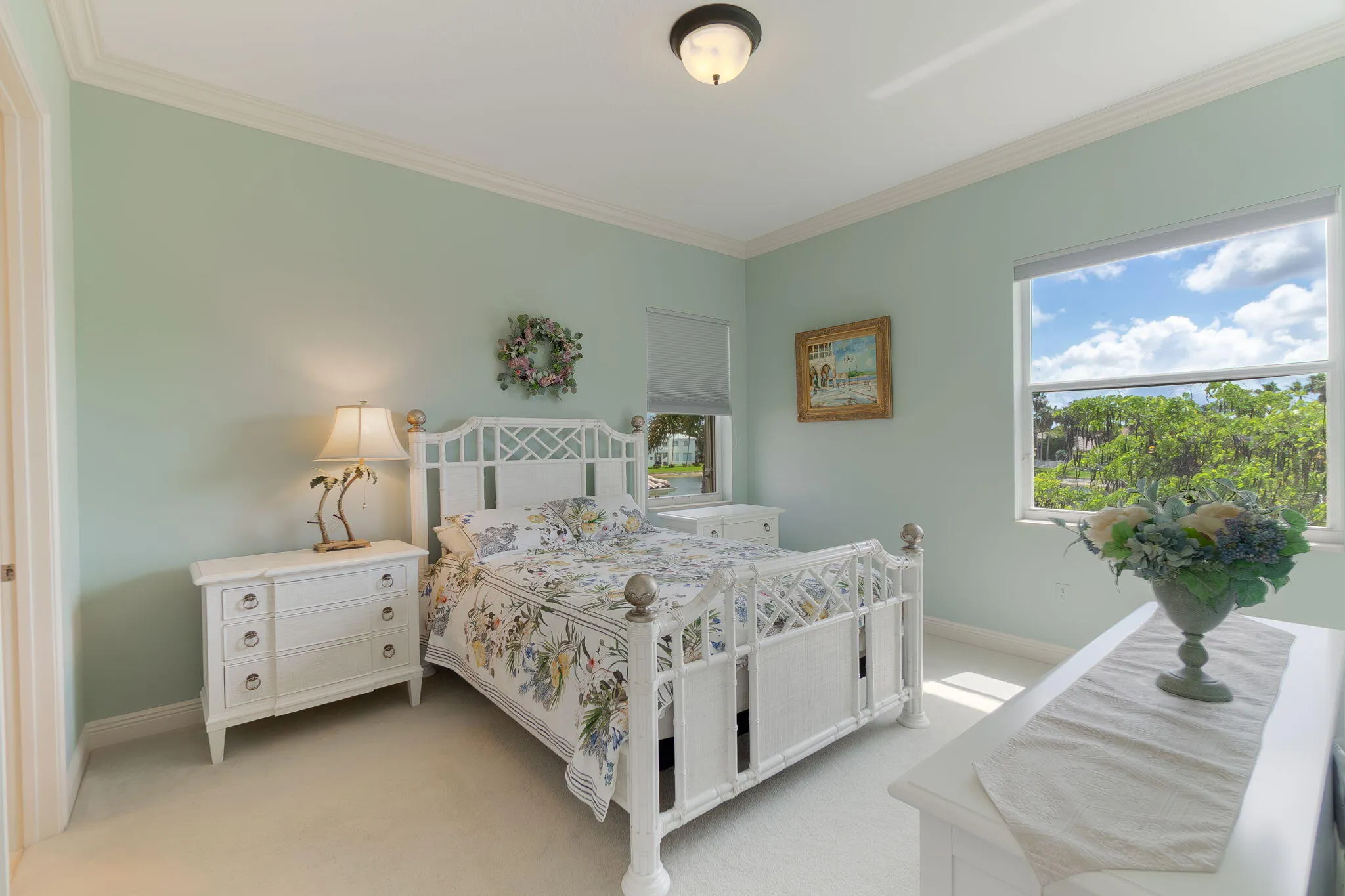 2nd floor bedroom