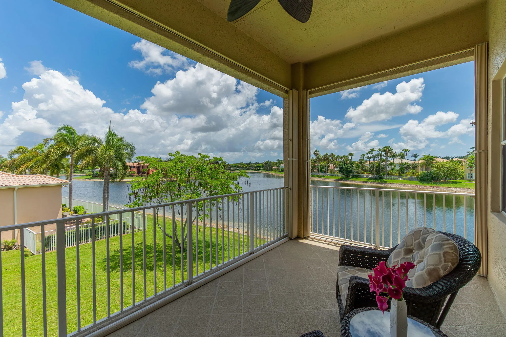 2nd floor balcony