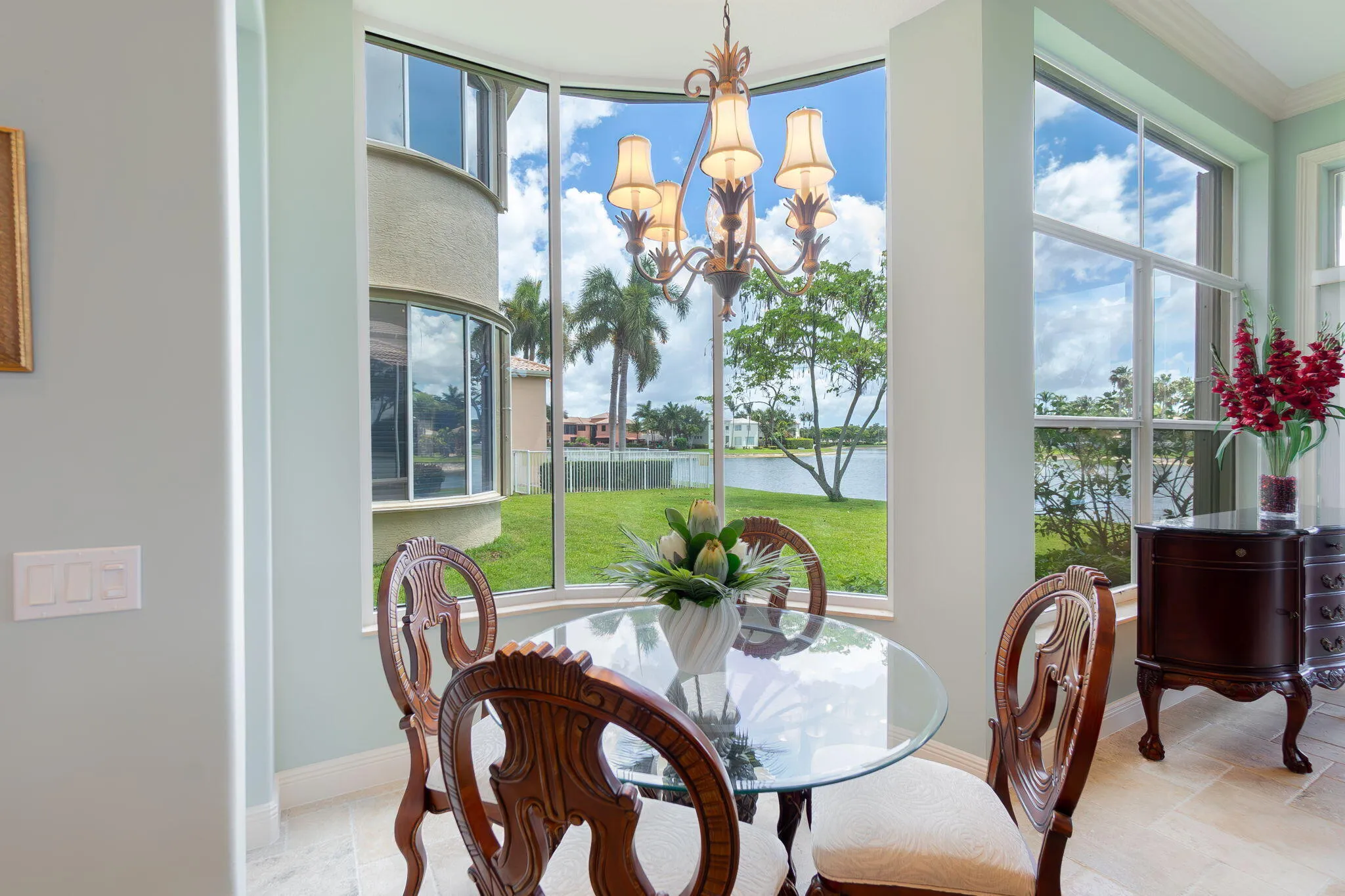 Breakfast nook