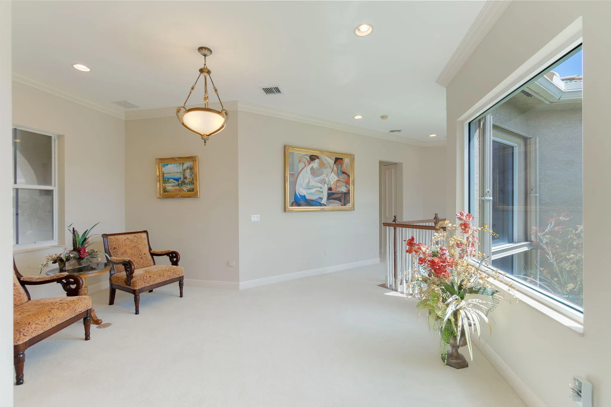 2nd floor loft and hallway