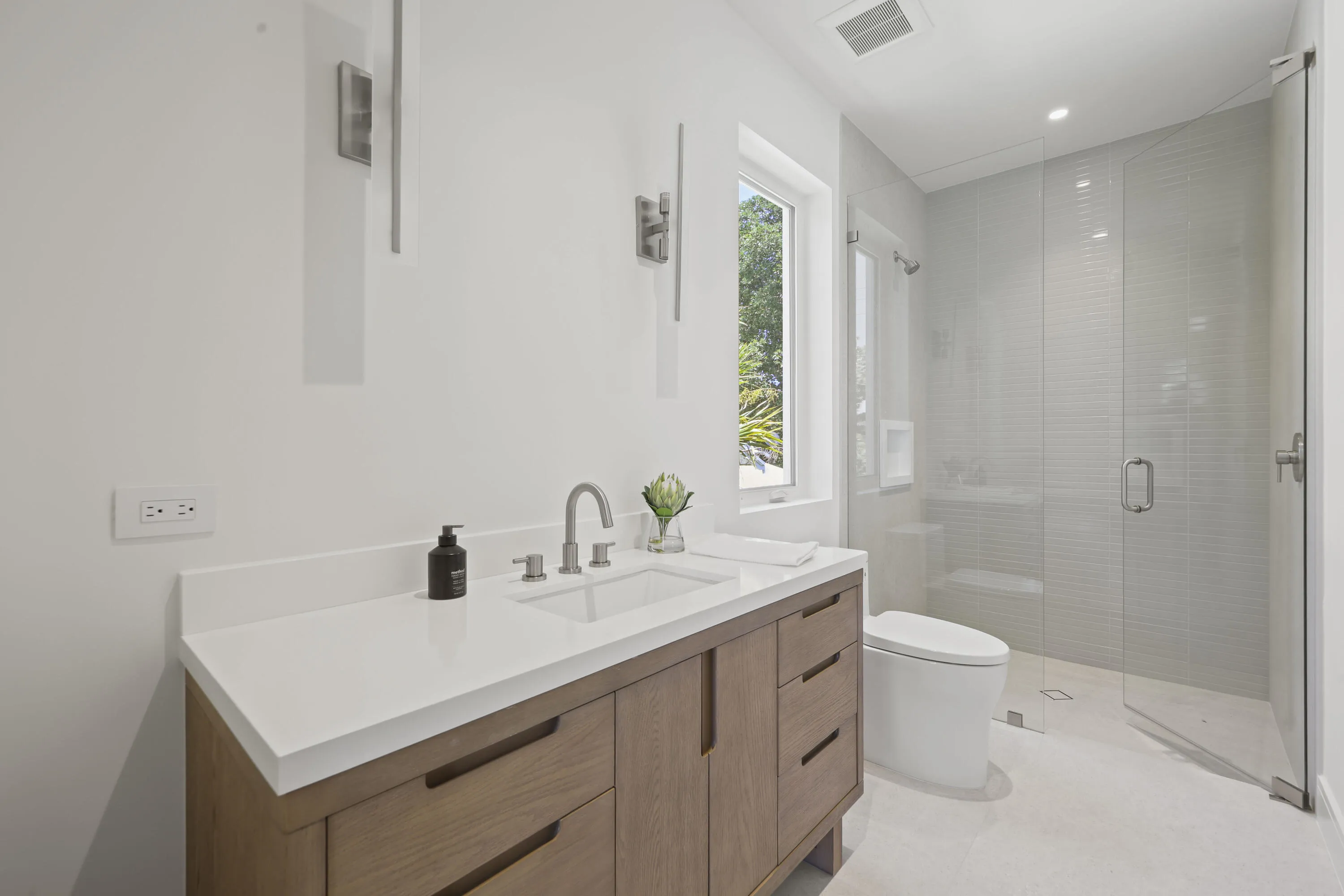 519 Southeast 4th Ave - 67.jpg-FULL