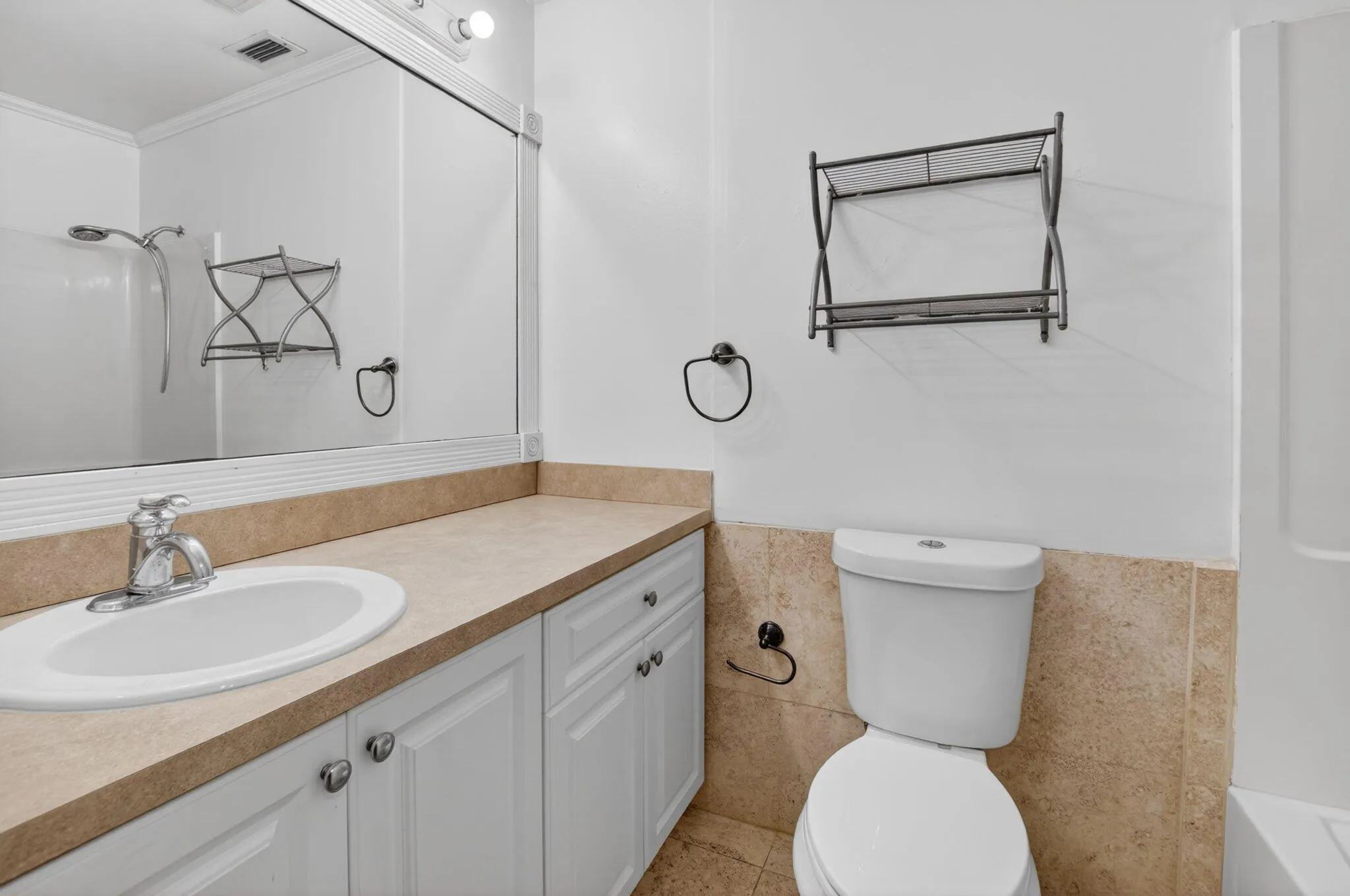 2nd Bathroom