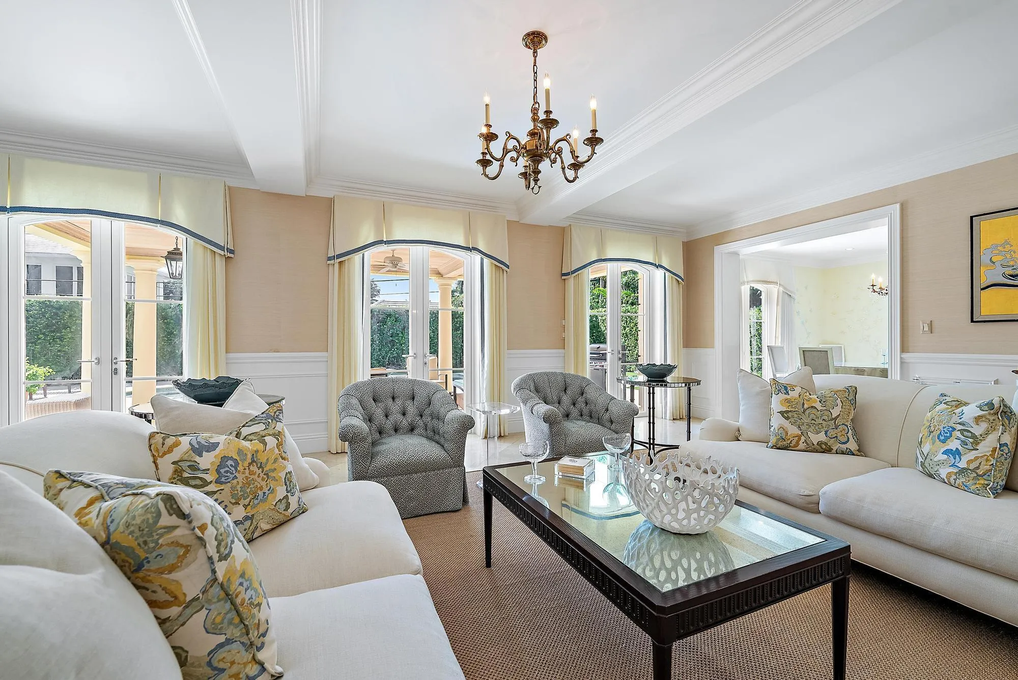 210 Emerald Ln-12