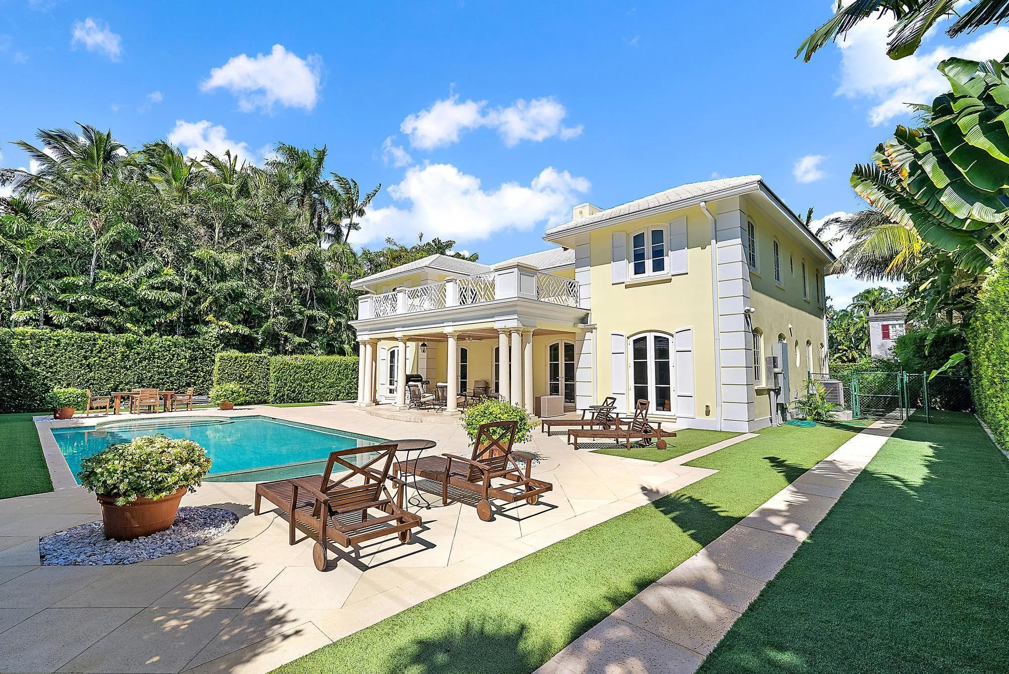 210 Emerald Ln-34
