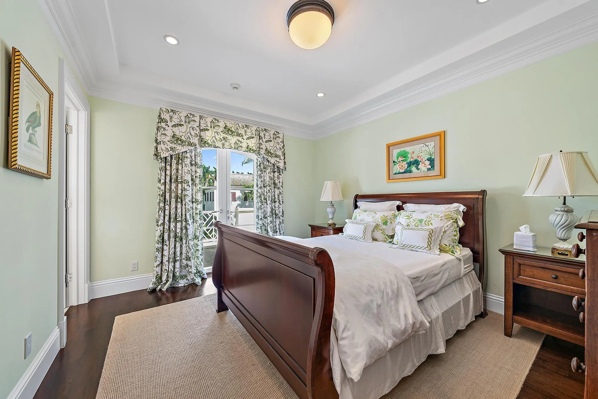 210 Emerald Ln-20
