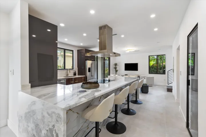 06-451 NE 119th Street Biscayne Park, FL