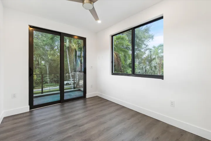 23-451 NE 119th Street Biscayne Park, FL