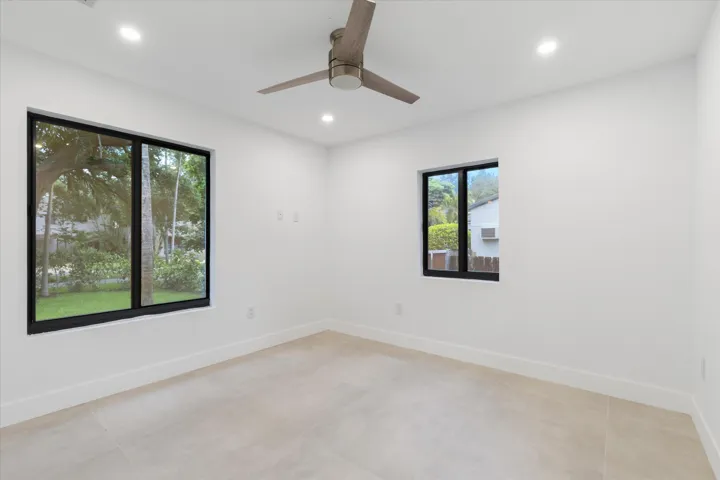 19-451 NE 119th Street Biscayne Park, FL