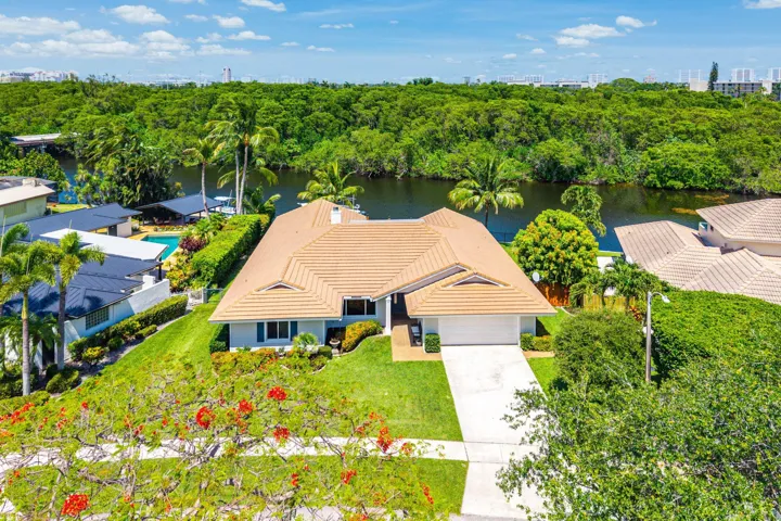 055-763CaminoLakesCircle-BocaRaton-FL-33