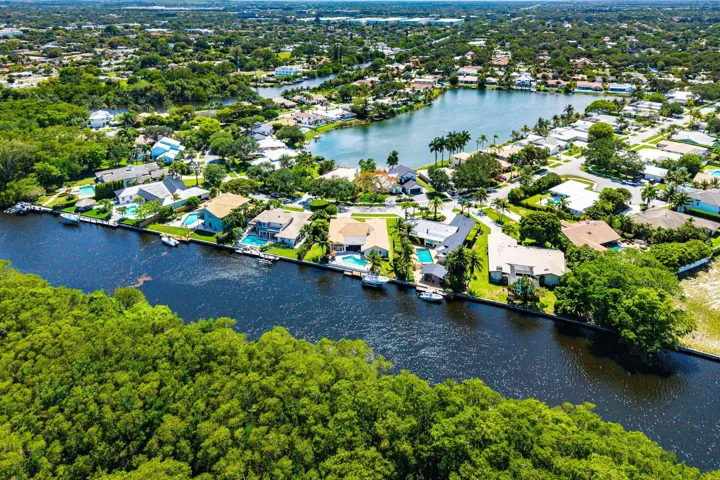 069-763CaminoLakesCircle-BocaRaton-FL-33