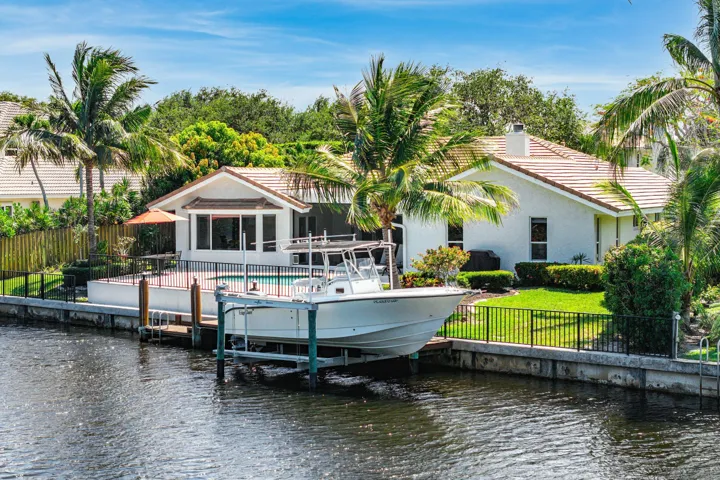 060-763CaminoLakesCircle-BocaRaton-FL-33
