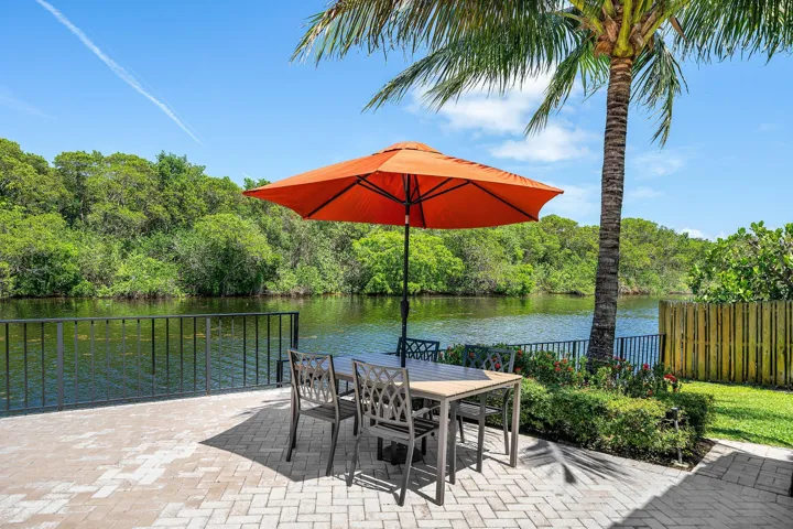 050-763CaminoLakesCircle-BocaRaton-FL-33