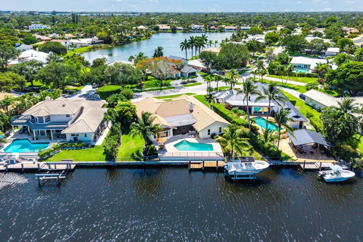 067-763CaminoLakesCircle-BocaRaton-FL-33