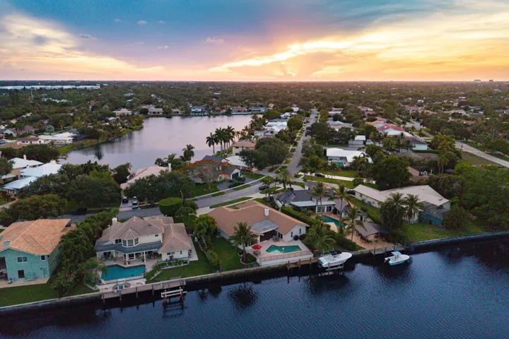 098-763CaminoLakesCircle-BocaRaton-FL-33